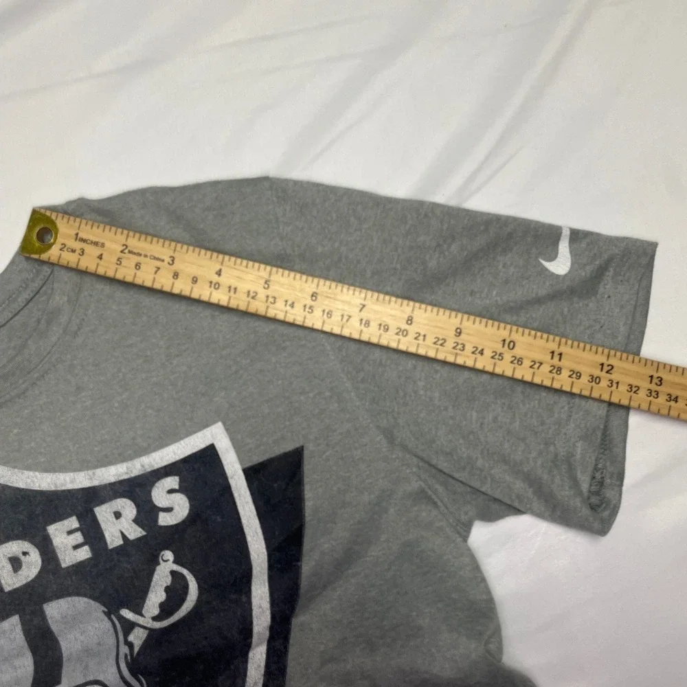 Nike Kids Las Vegas Raiders Dri-FIT Graphic T-Shirt Gray Size Small